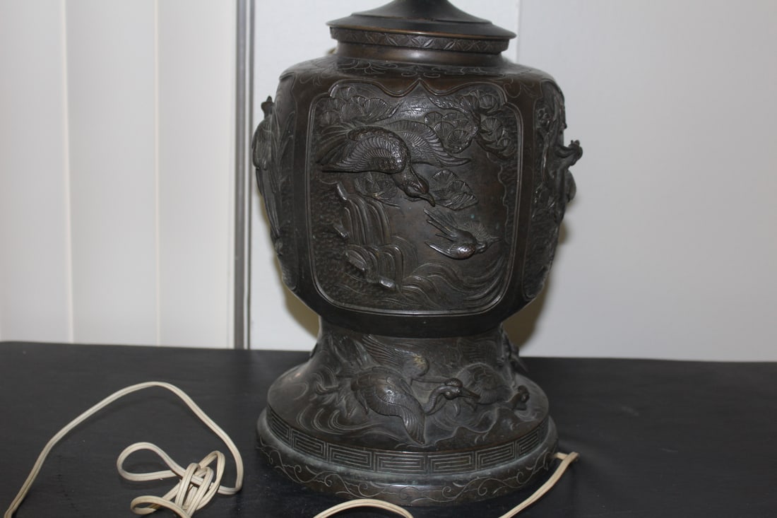 An Antique Japanese Bronze Lamp Base - 4