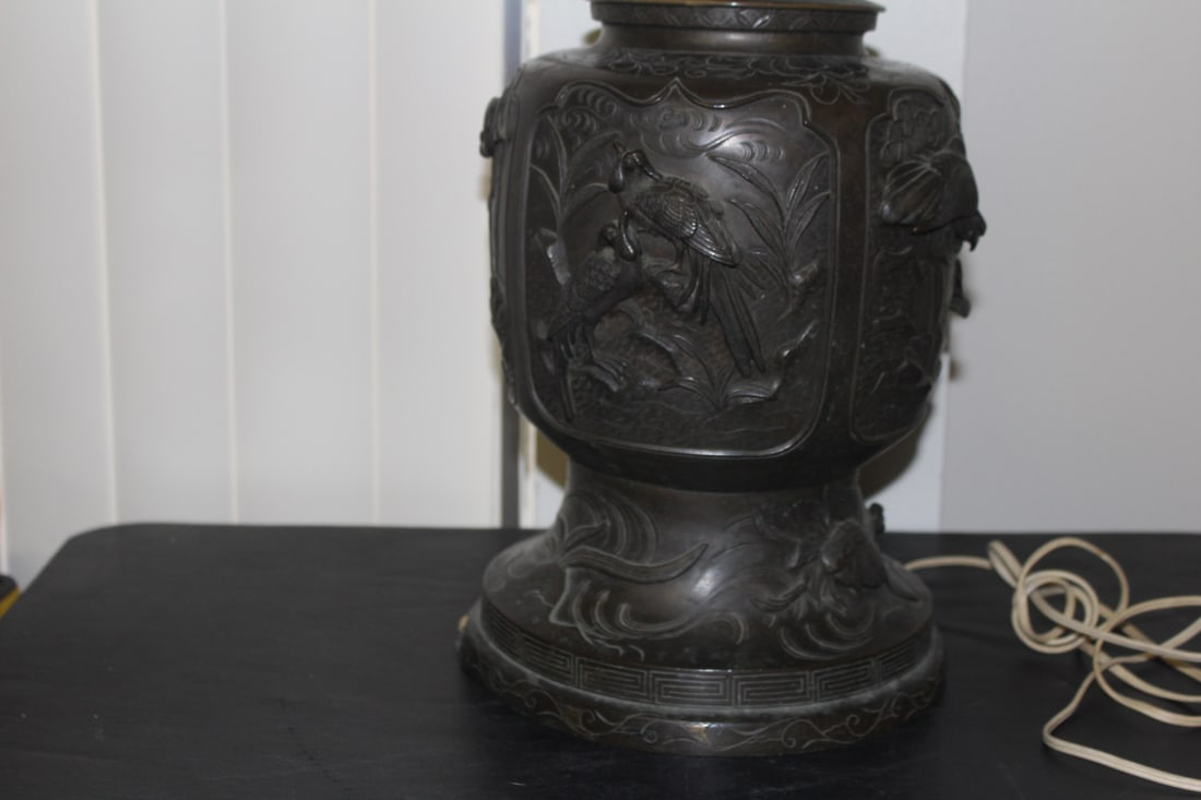 An Antique Japanese Bronze Lamp Base - 5