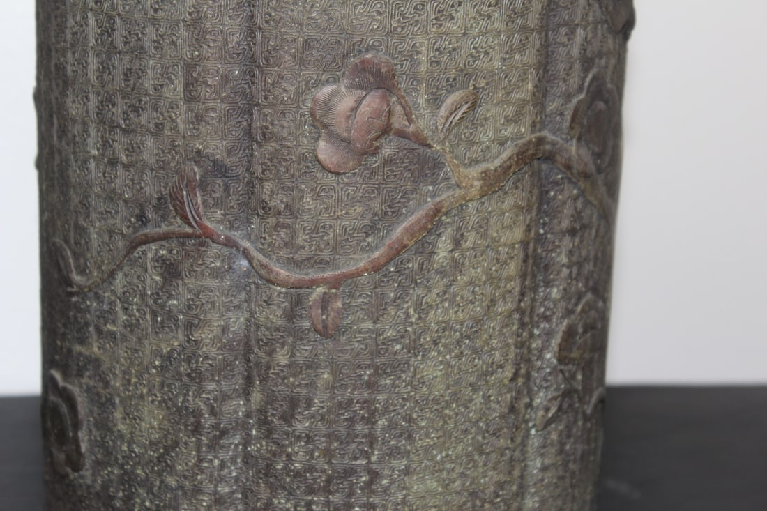 A Japanese Bronze Cylinder Container - 5