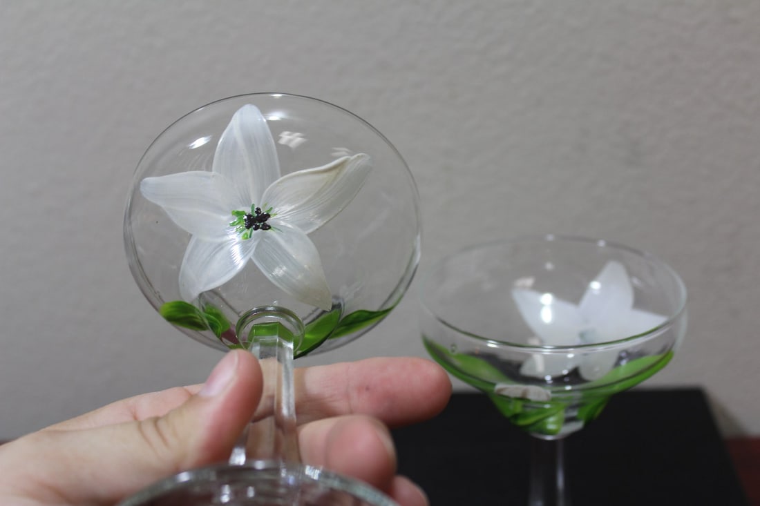 A Pair of Hand Painted Glass Goblets - 4