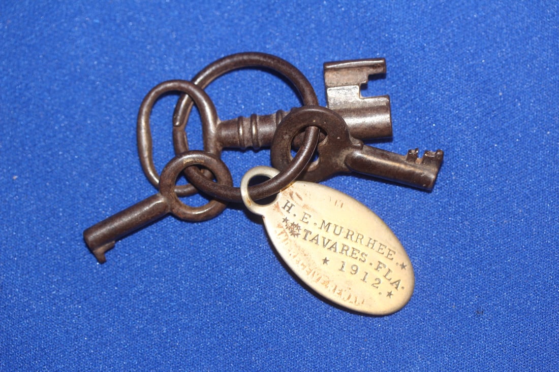 An Antique Jail Cell Key with Tag - 1912 - 2