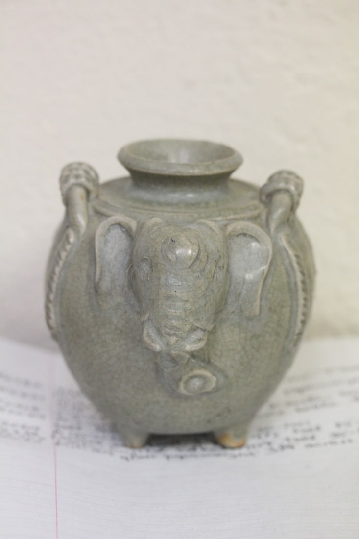 Elephant Pottery Jar: 5 inches tall
