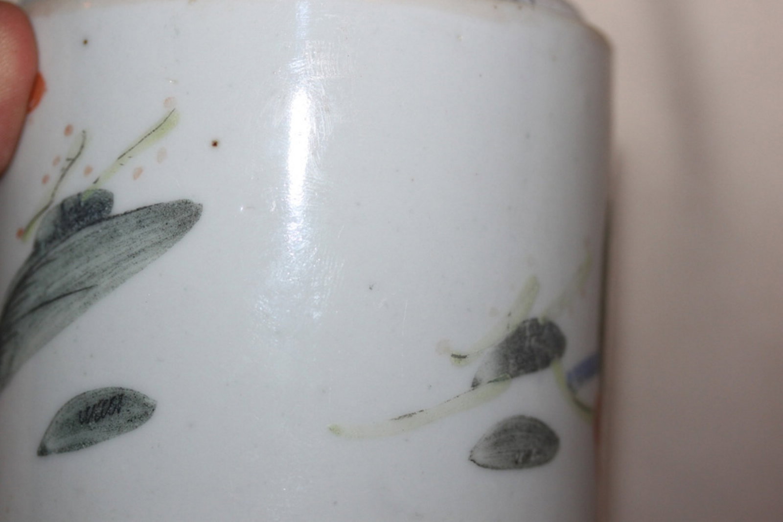 Chinese Famille Rose Porcelain Cylinder Box - 14