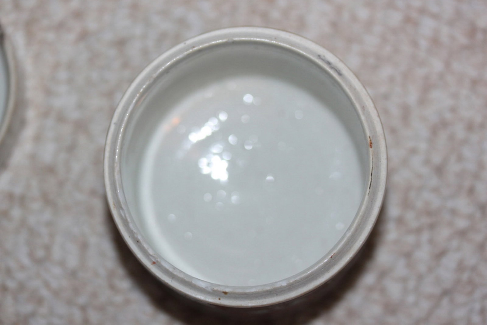 Chinese Famille Rose Porcelain Cylinder Box - 8