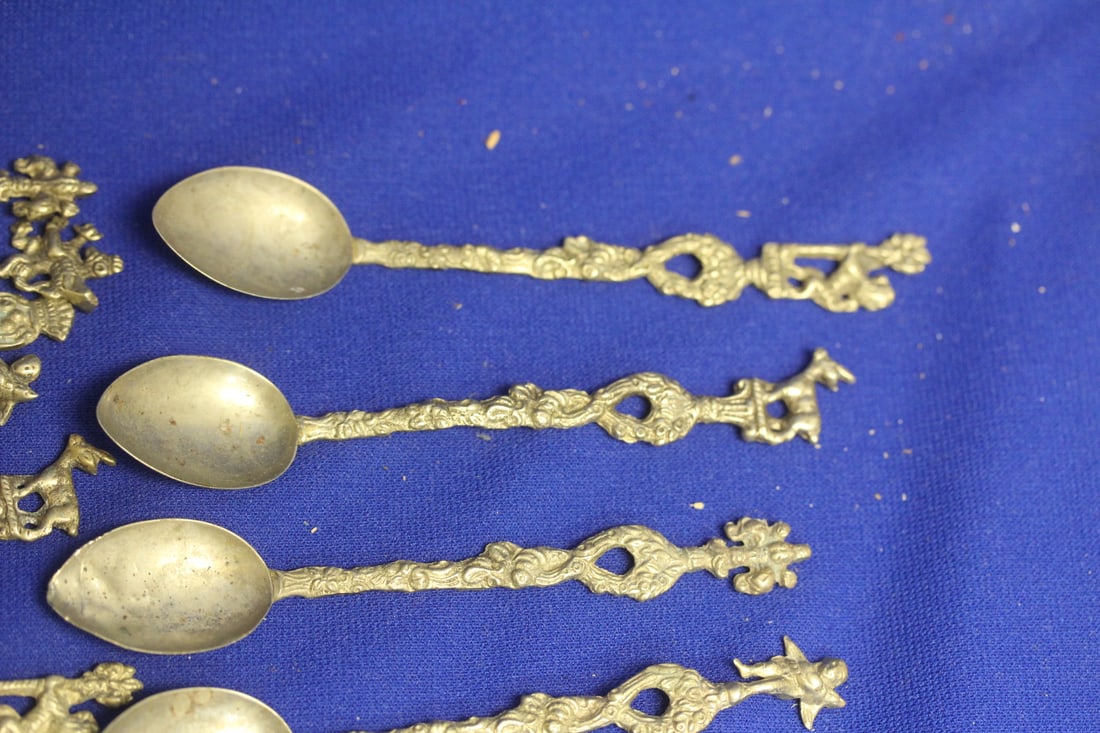 Lot of 11 Silverplated Figeral Spoons - 4