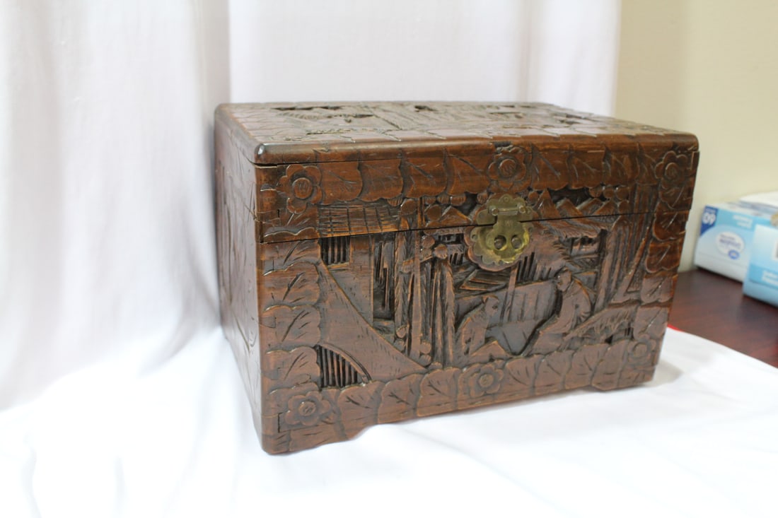 A Vintage Chinese Camphor Wood Box - 2