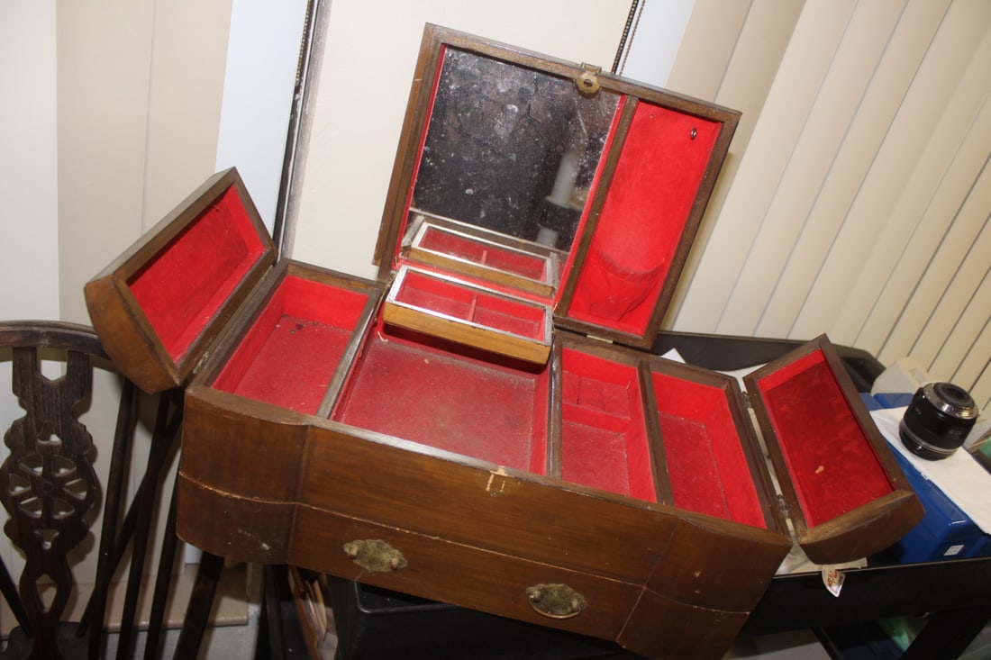 Wooden Jewelry Box - 4