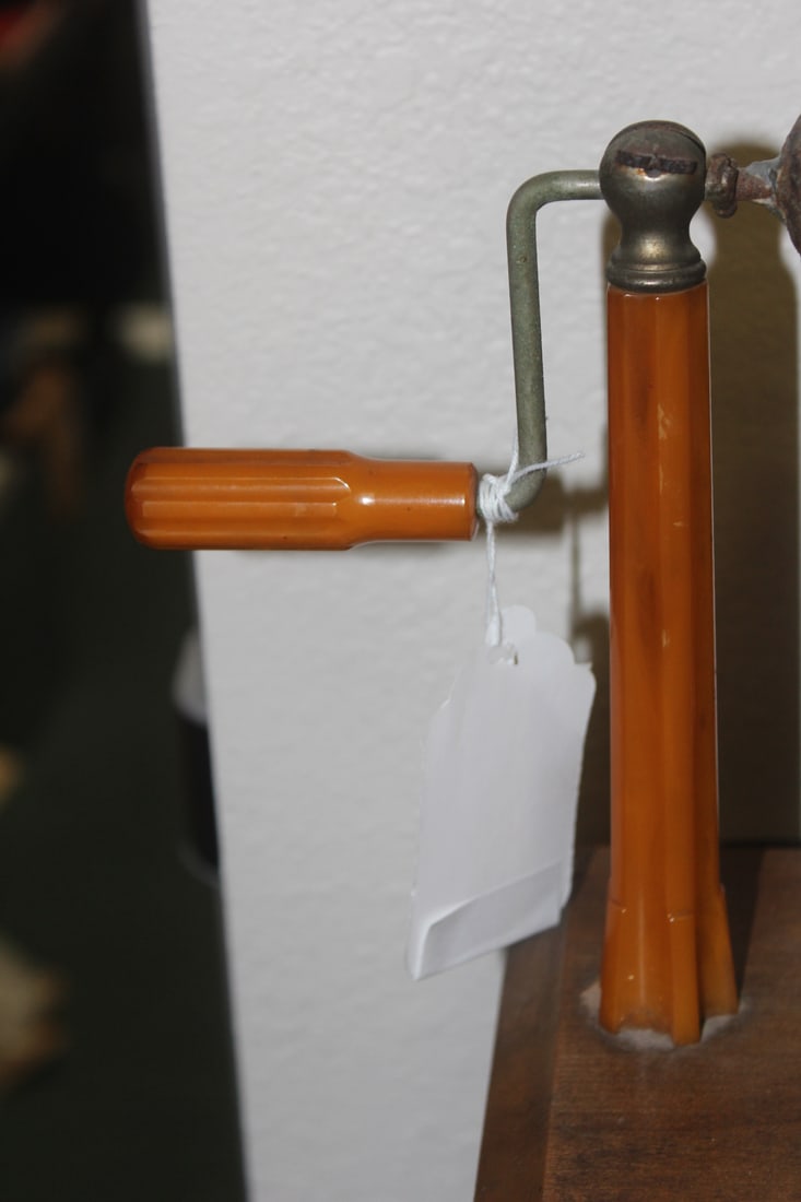Bakelite Handle and Upright Bingo Machine - 2