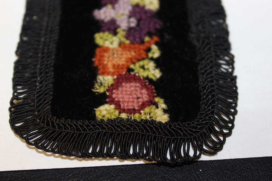 A Vintage Miniature Wool Rug - 3