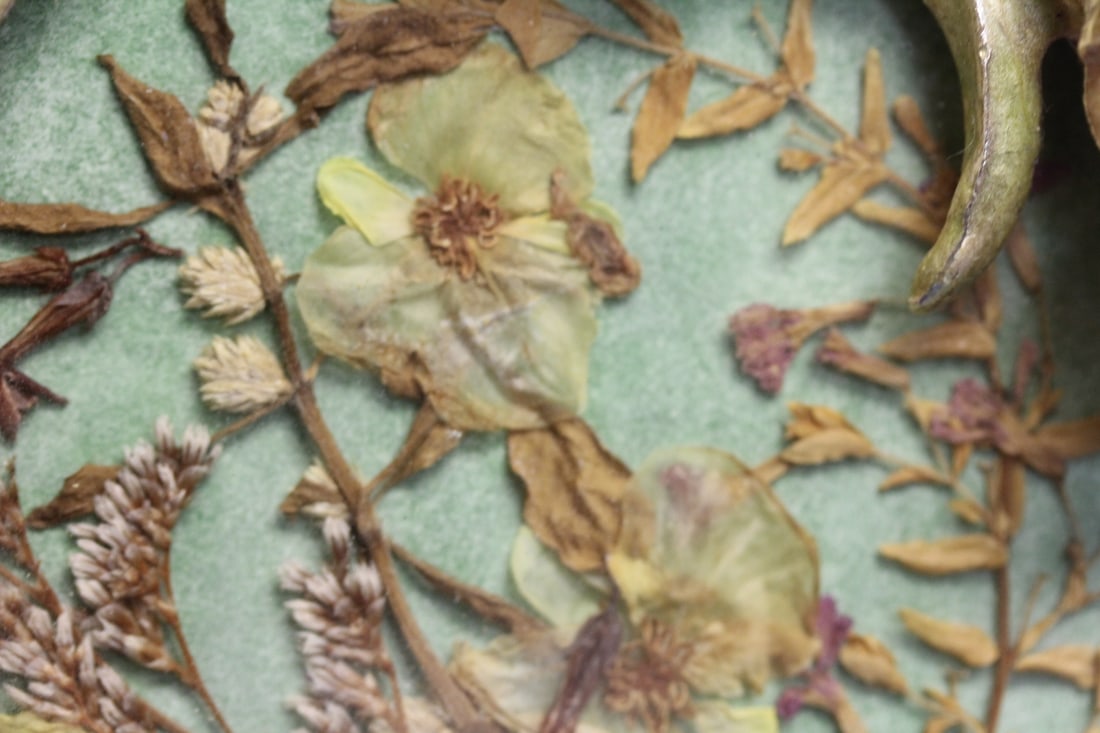 An EnamelMetal Victorian Flowers Frame - 2