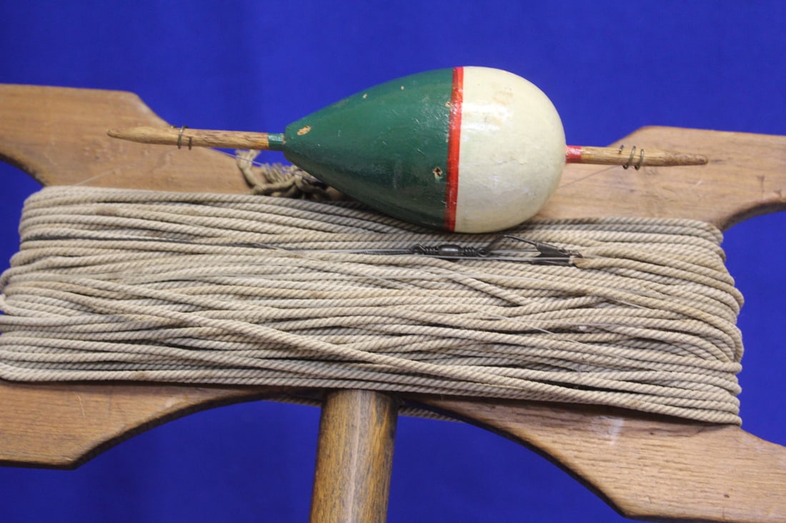 A Vintage Wooden Rope Fishing Reel - 4
