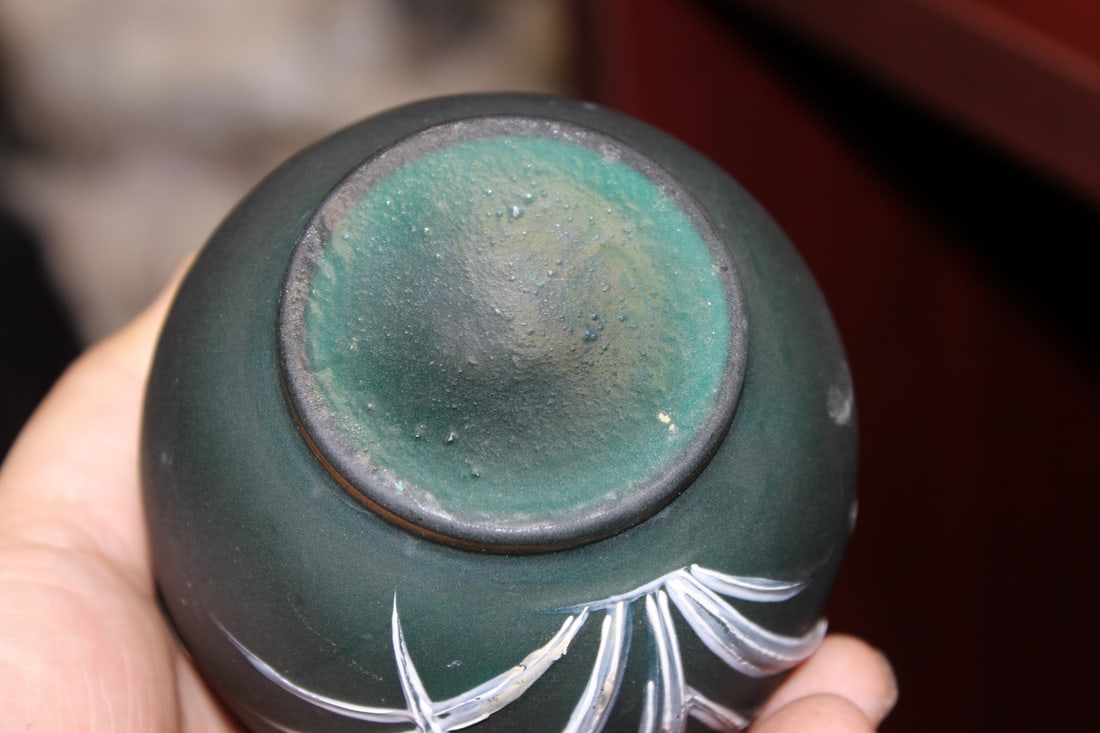 A Pair of Hand Painted Glass Vase - 11