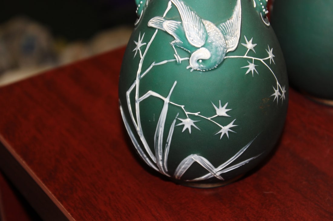 A Pair of Hand Painted Glass Vase - 5