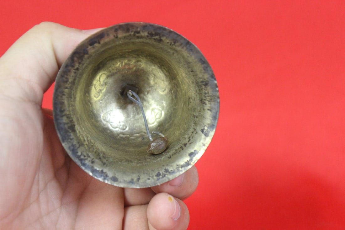 A Chinese Enamel Bell with Peking Glass Finial - 5