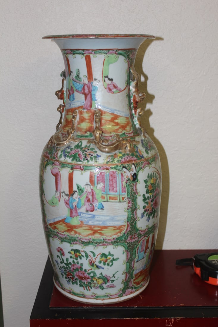 Antique Chinese Rose Medallion Floor Vase - 3