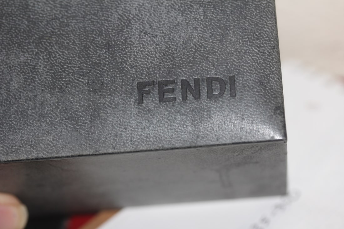 Fendi Watch with Box - 6