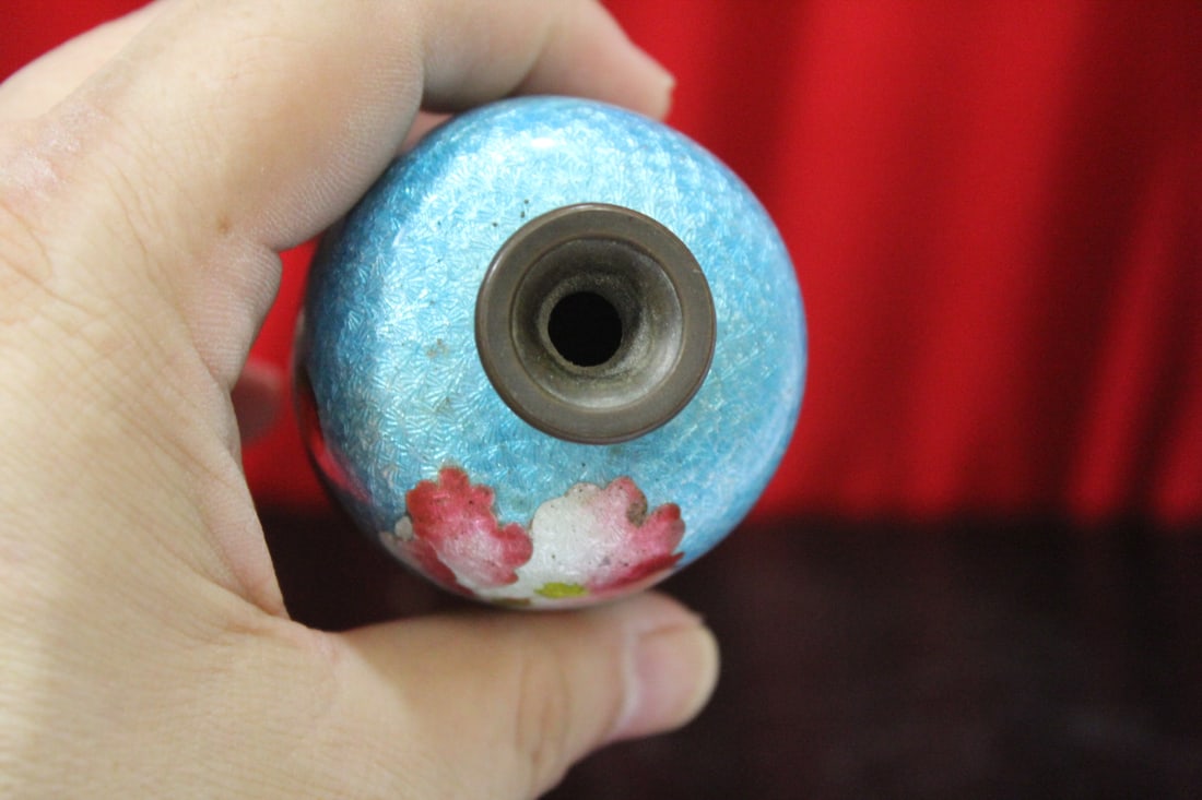 An Antique Japanese Ginbari Small Cloisonne Vase - 6