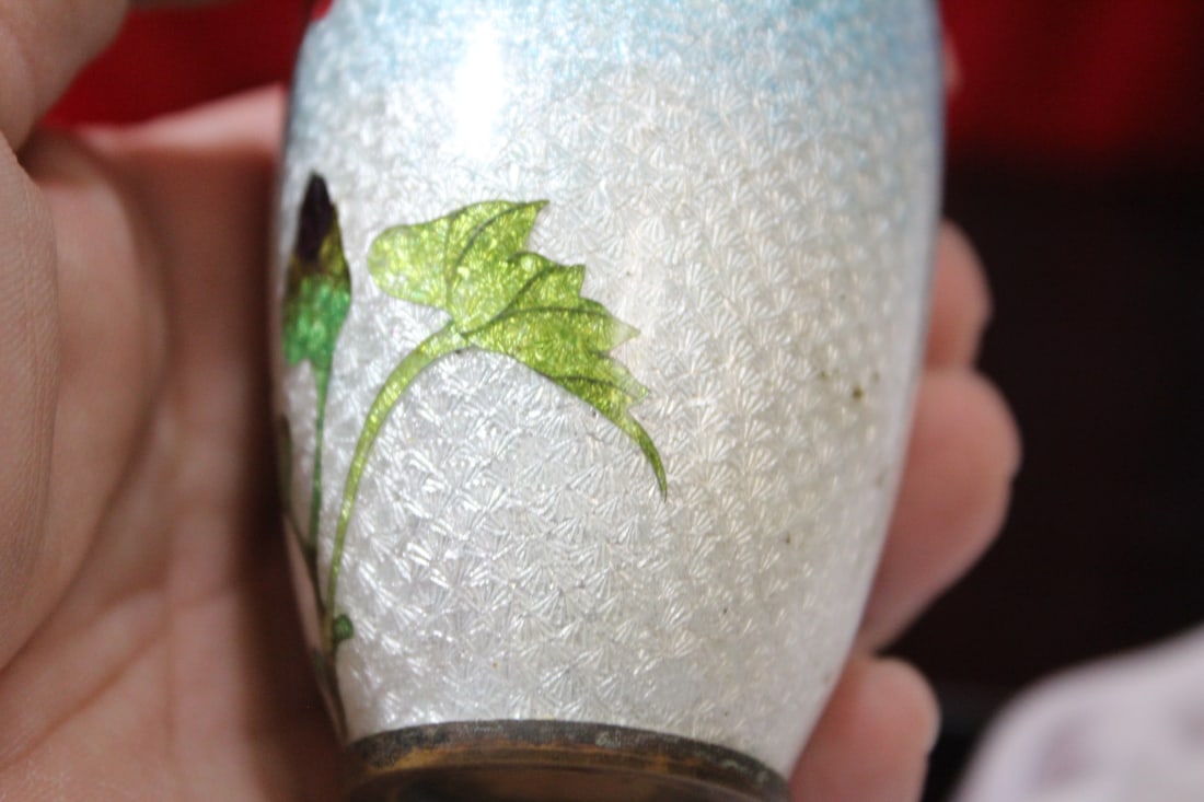An Antique Japanese Ginbari Small Cloisonne Vase - 9
