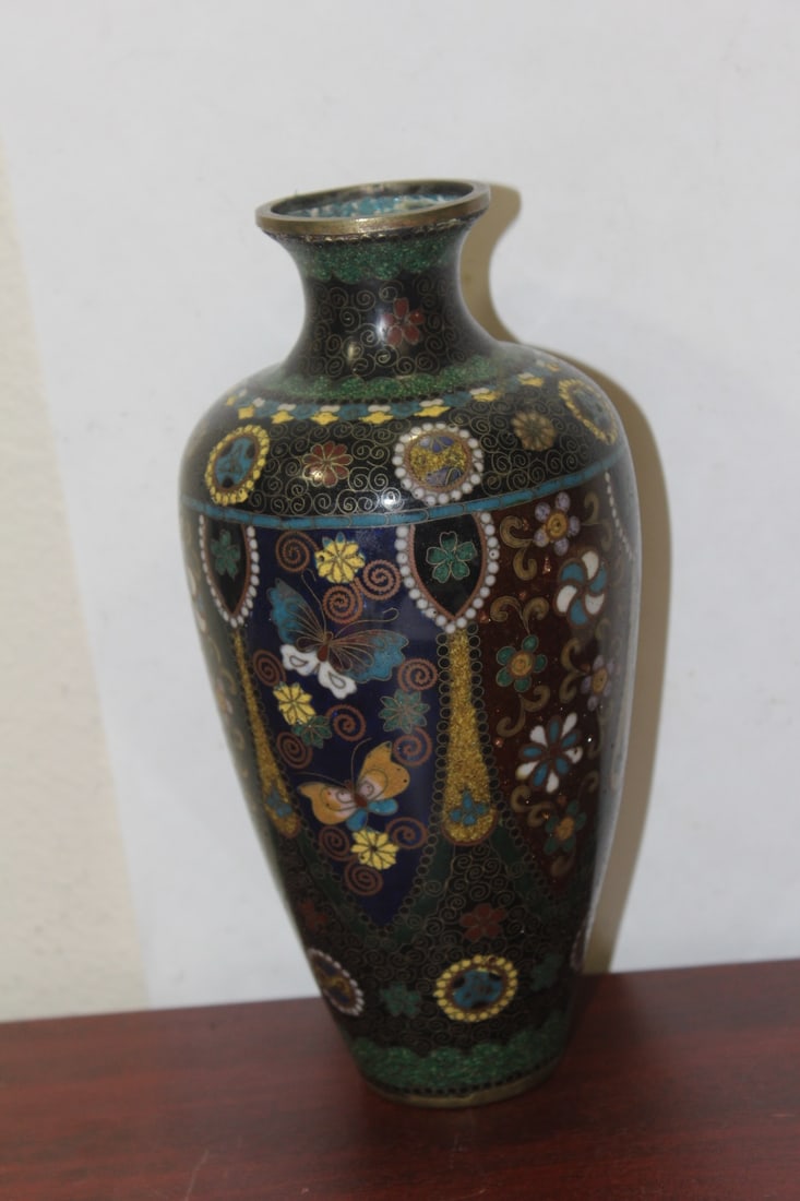 An Antique Japanese Cloisonne Vase - 3
