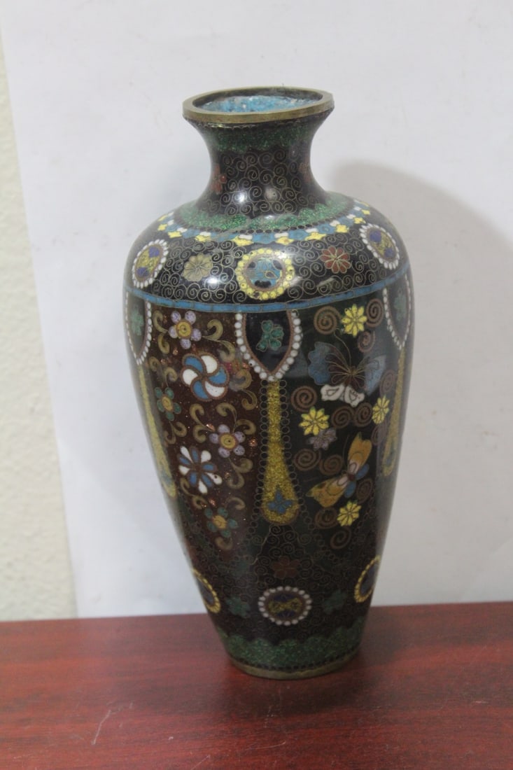 An Antique Japanese Cloisonne Vase - 4