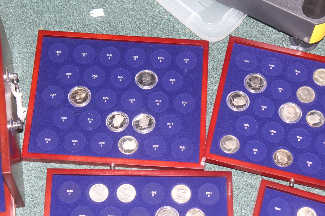 Kennedy Half Coin Cabinet - 11