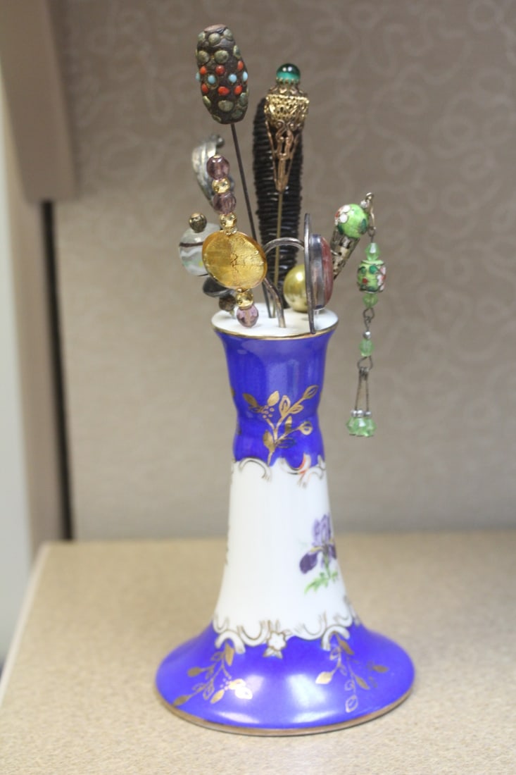 Hair Pin Holder with Hair Pins Inside - 2