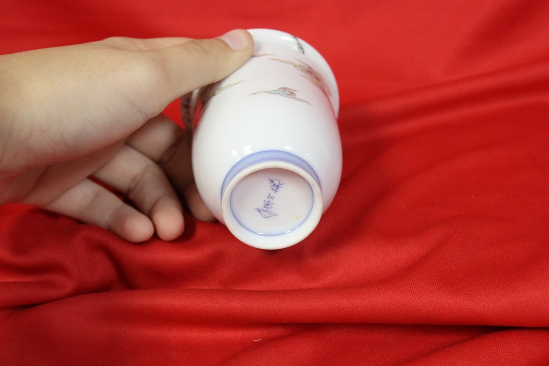 Japanese Fukugawa Ceramic Teacup and Lid - 3