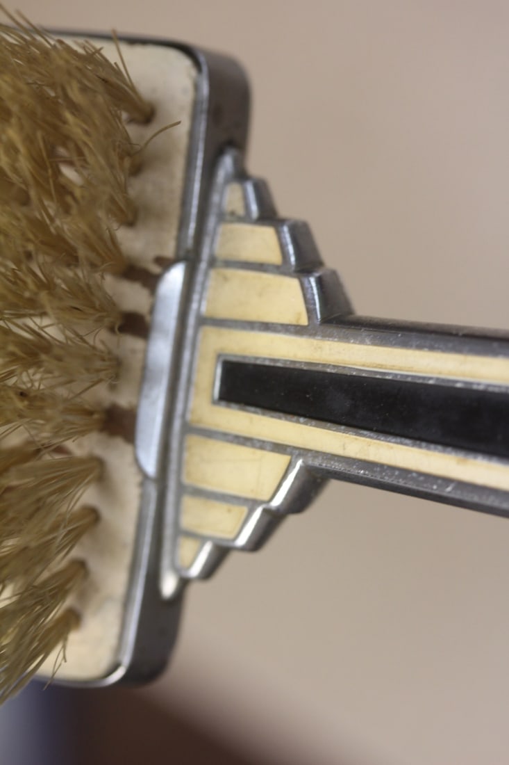 Lot of 2 Art Deco Period Brushes - 4