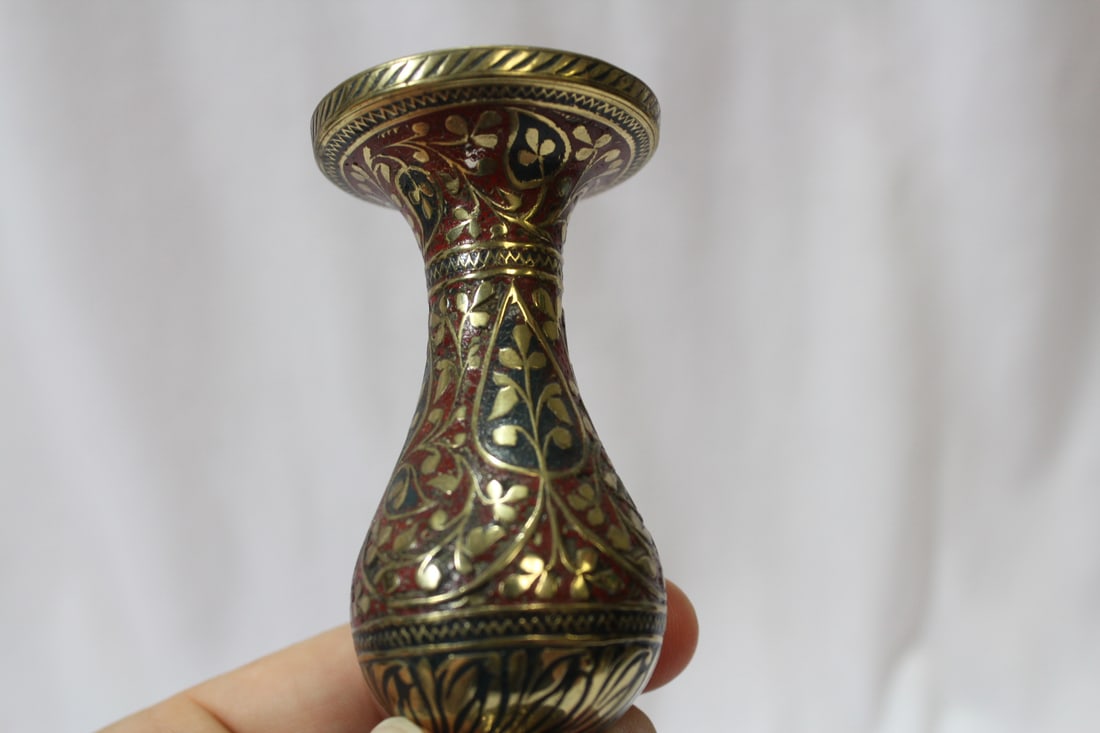 A Nice Small Metal Vase - 5