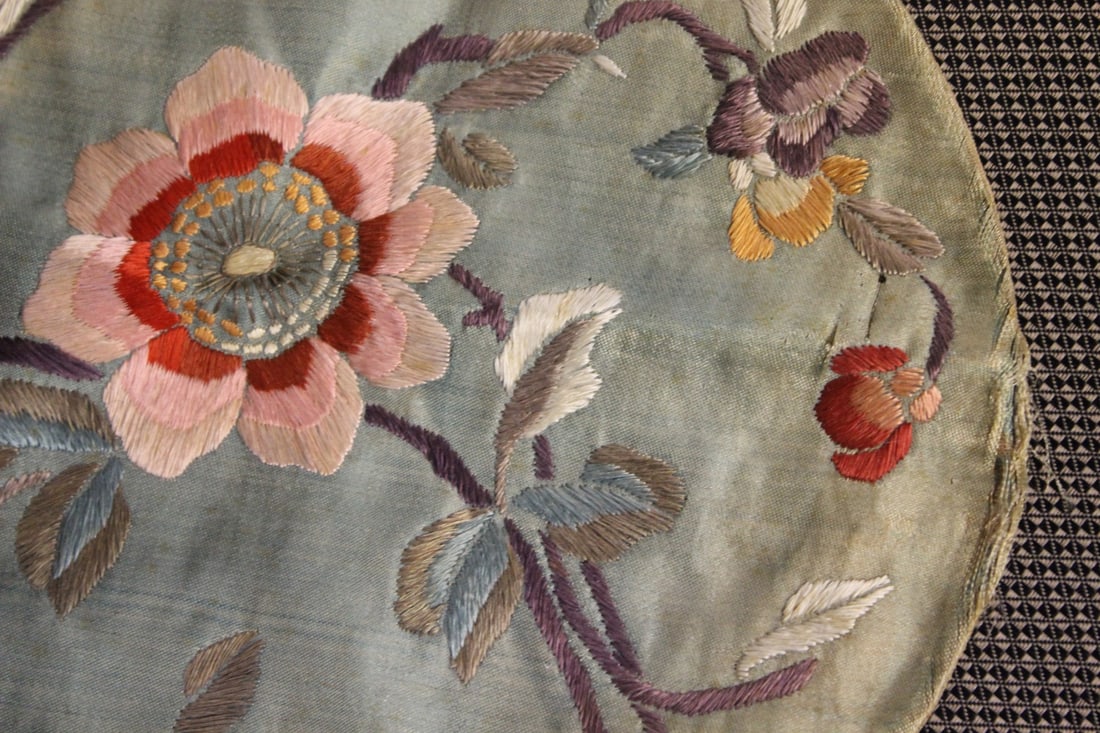 An Antique Chinese Silk - 4