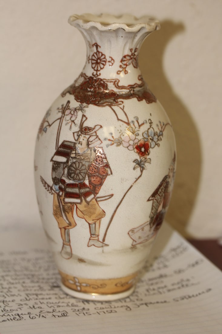 Antique Japanese Satsuma Warrior Vase - 4