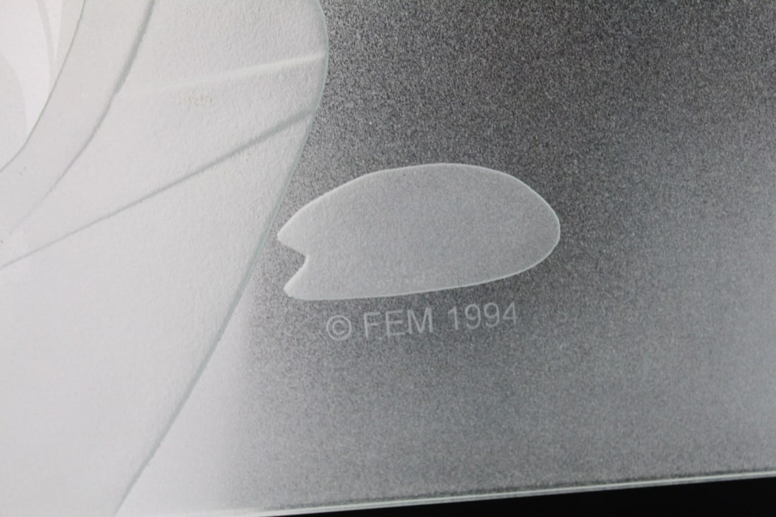 A Modern Style Etching on Glass - 4