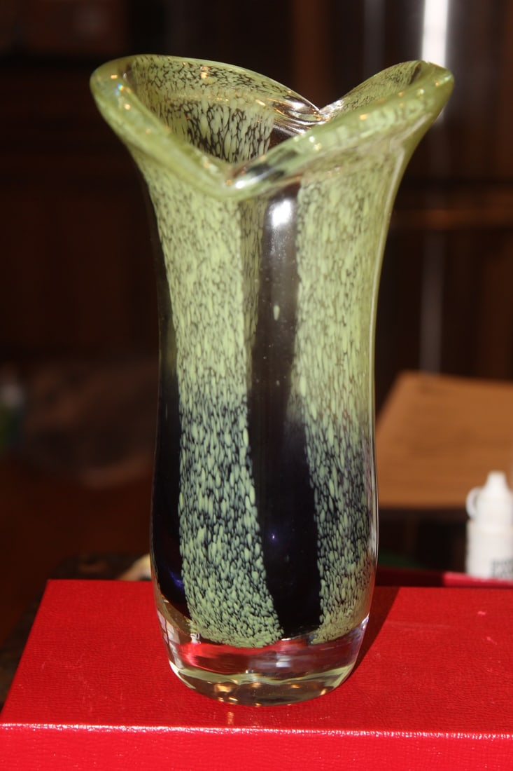 Art Glass Vase - 2