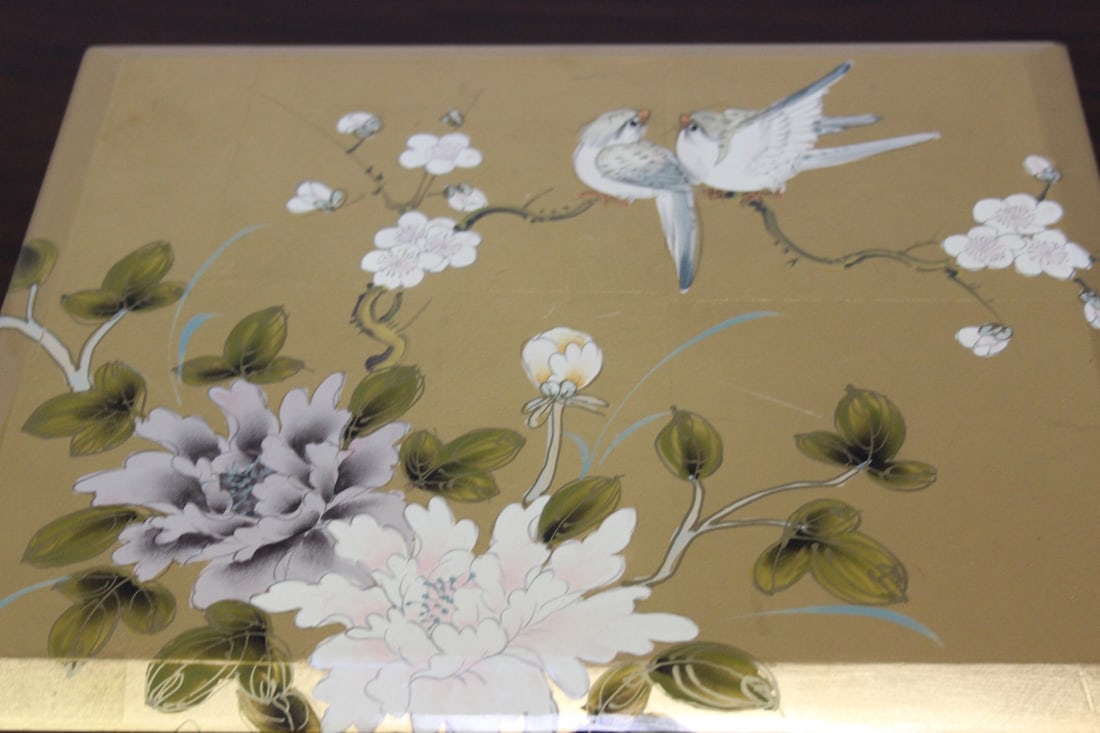 A Chinese Gold Lacquer Jewelery Box - 2