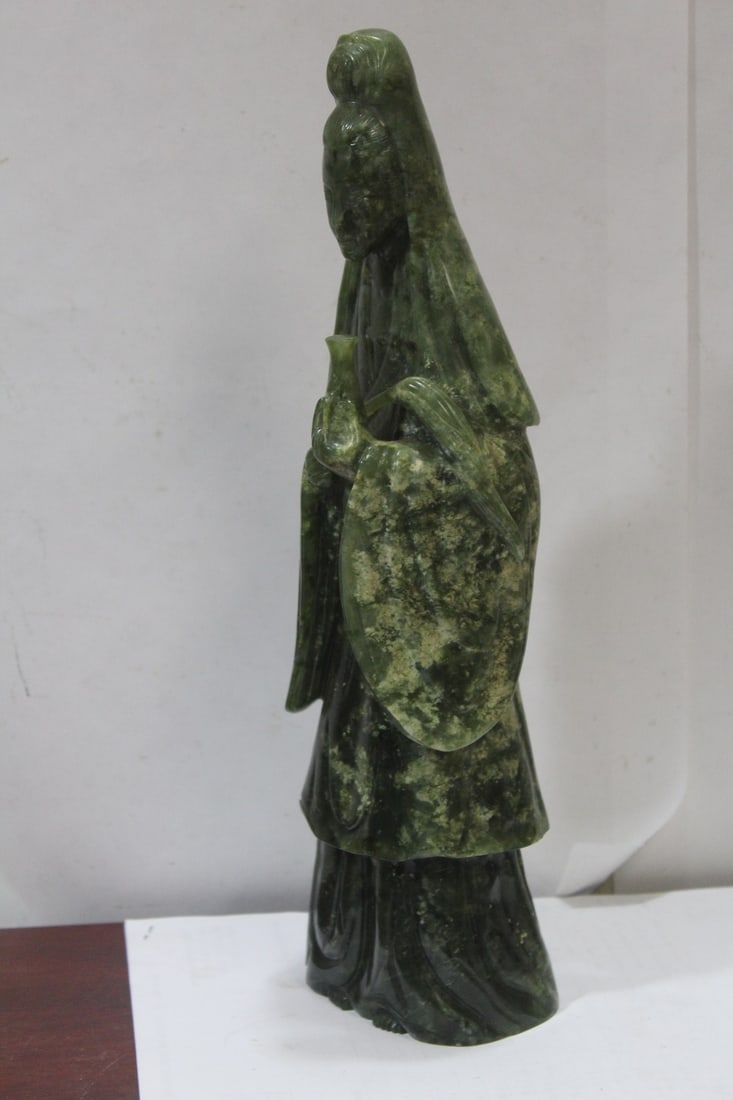 A Fine Chinese Spinach Jade Kwan Yin - 4