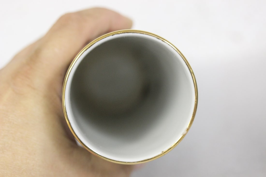 A Bavaria Cylinder Vase - 8
