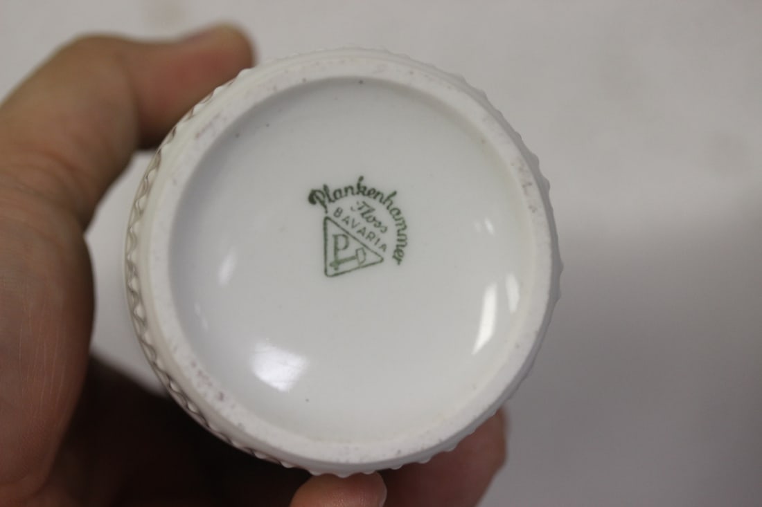 A Bavaria Cylinder Vase - 9