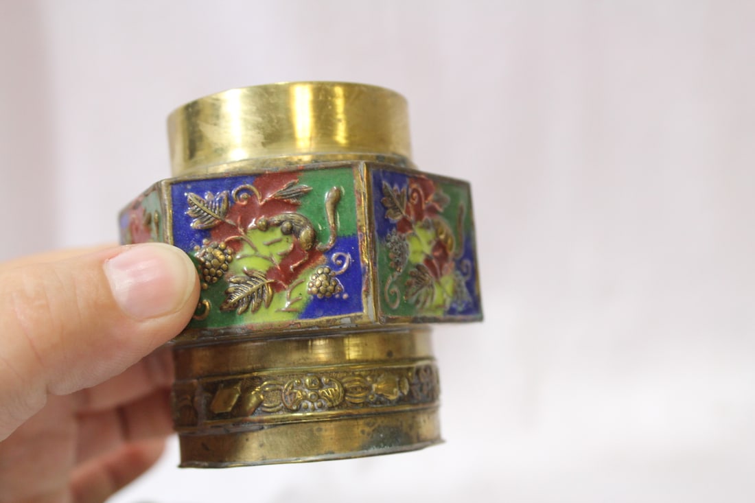 A Chinese Enamel or Cloisonne Container - 6