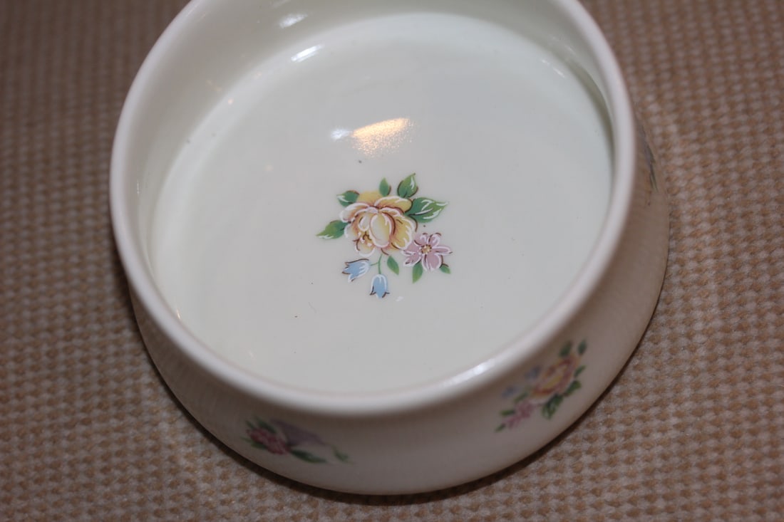 Floral Ceramic Music Box - 4