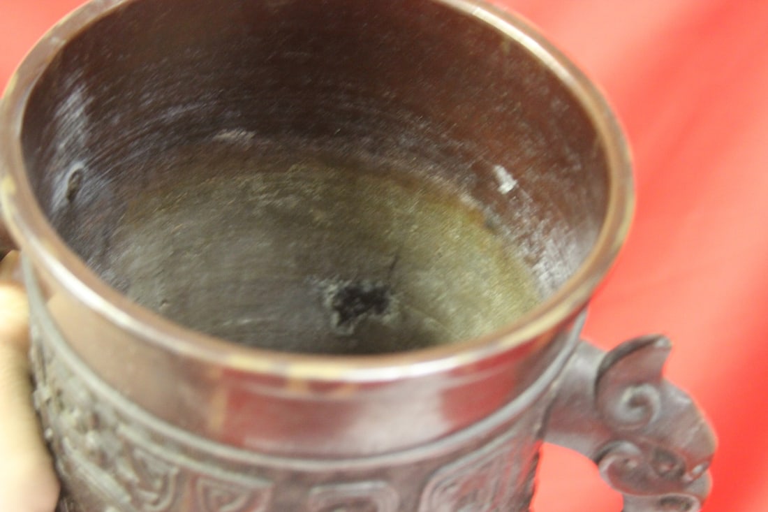 A Chinese/Oriental Bronze Vase - 7