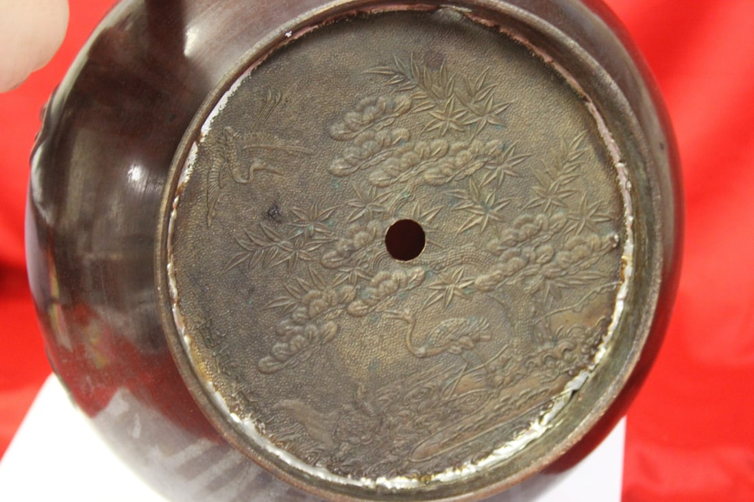A Chinese/Oriental Bronze Vase - 9