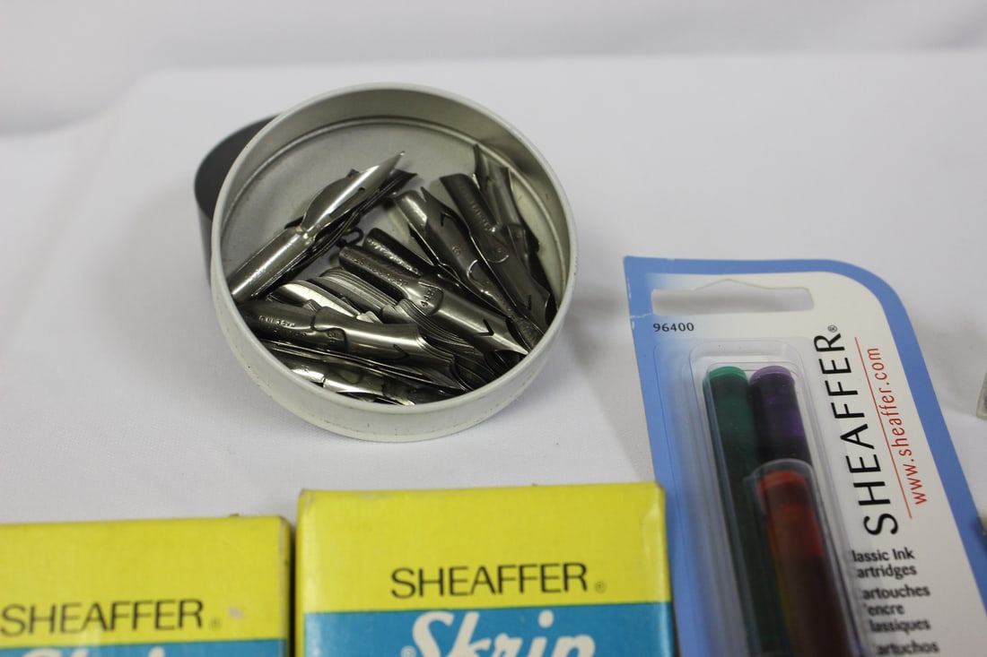 Lot Of Sheaffer Nibs And A Vintage Can - 2