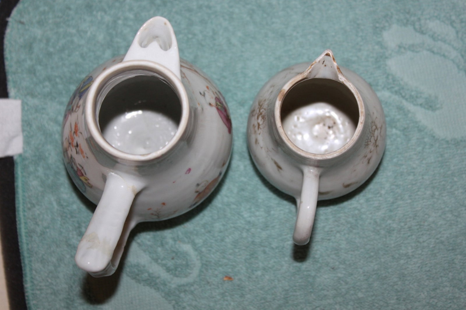 Antique Chinese 2 Export Creamers - 12