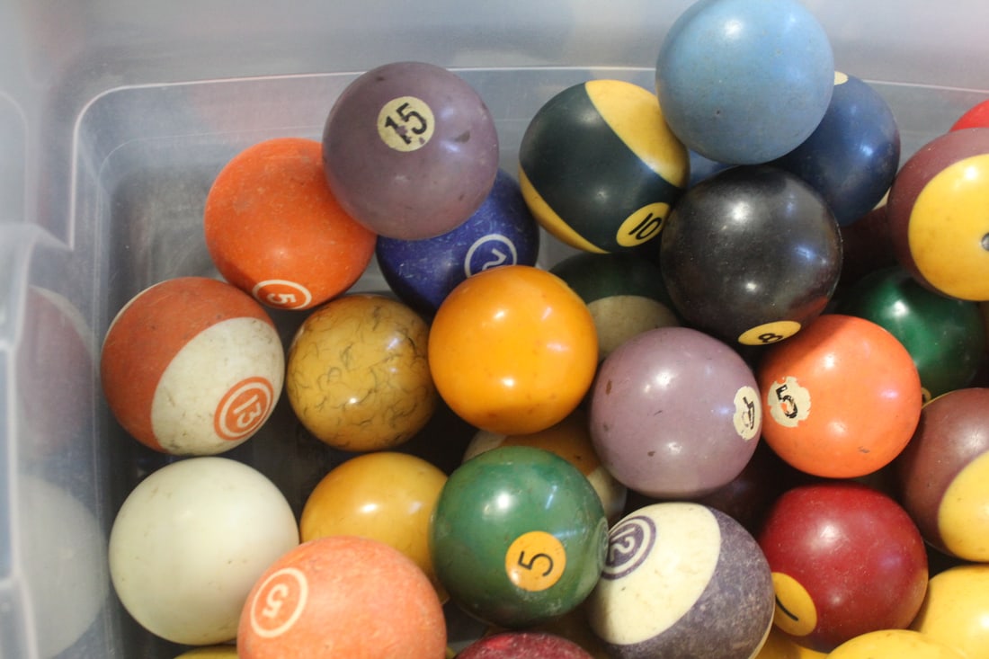 Antique/Vintage Billard/Cue Balls - 5