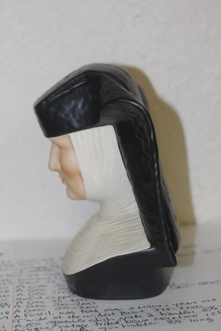 Hummel Nun - 6