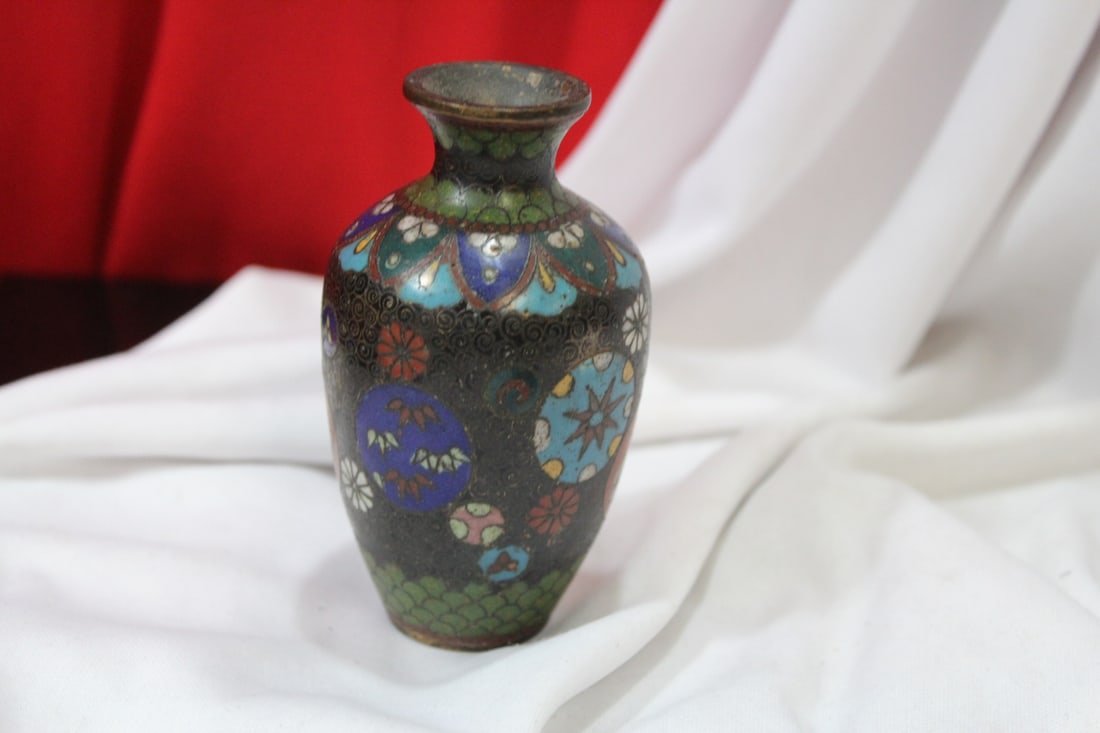 An Antique Japanese Cloisonne Vase - 3