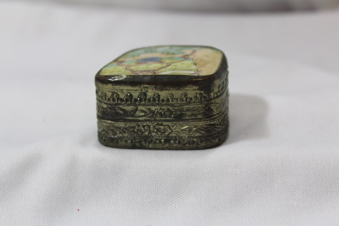Chinese Porcelain Top Metal Pill or Trinket Box - 2