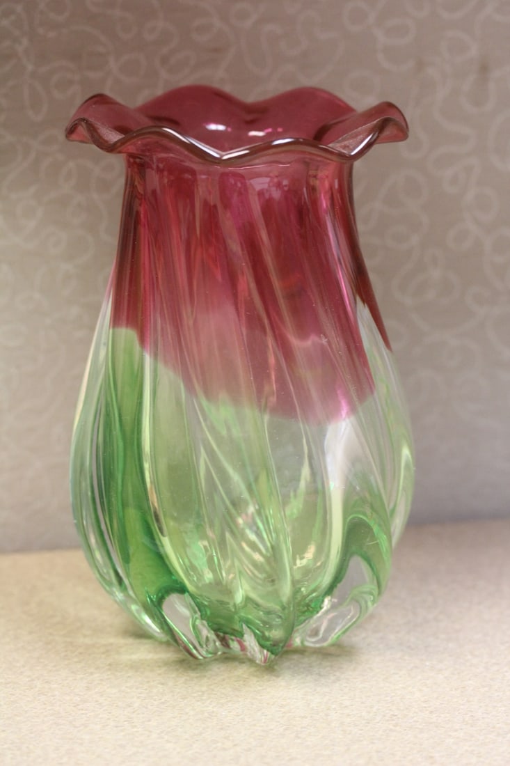 Art Glass Vase - 3