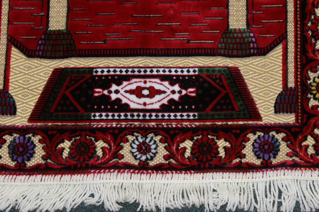 A Contemporary Prayer's Rug - 5