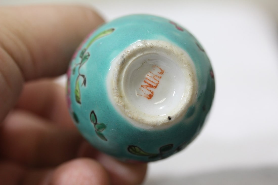 A Miniature Chinese Torquoise Vase - 6